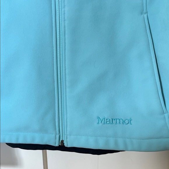 Marmot Women's Light and Dark Blue Ski Jacket - Picture 7 of 7